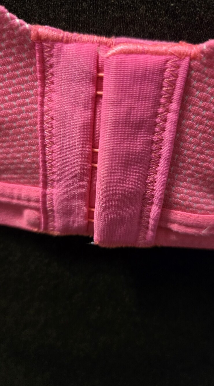 Ec Victoria Secret "The Ultimate" Maximum Support Sports Bra Sz.36dd View 4